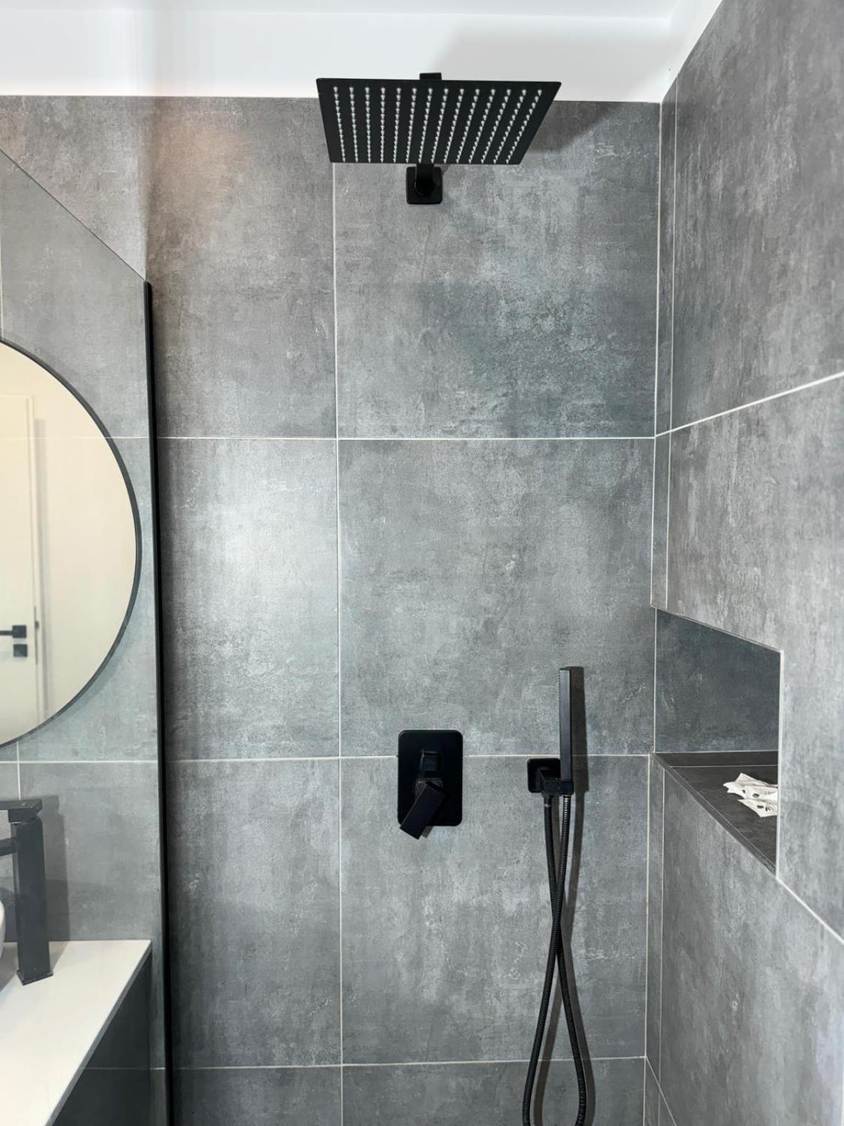 The Nest Apartment Minimalist คลูจ-นาโปกา ภายนอก รูปภาพ